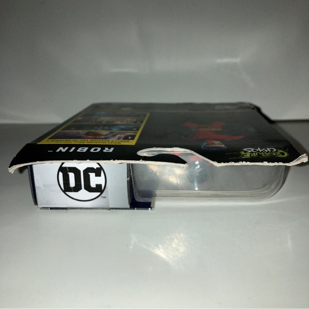 DC Comics Figure - Picture 7 of 7